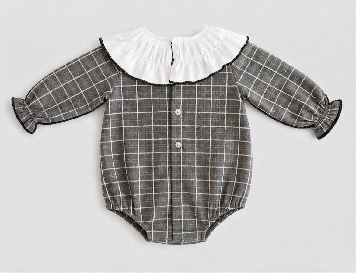 Pelele con cuello blanco - Castaño